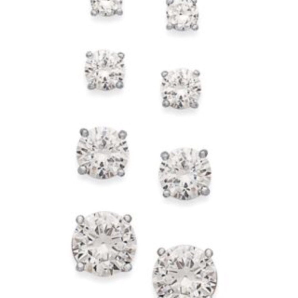 Jewelry- earrings.
